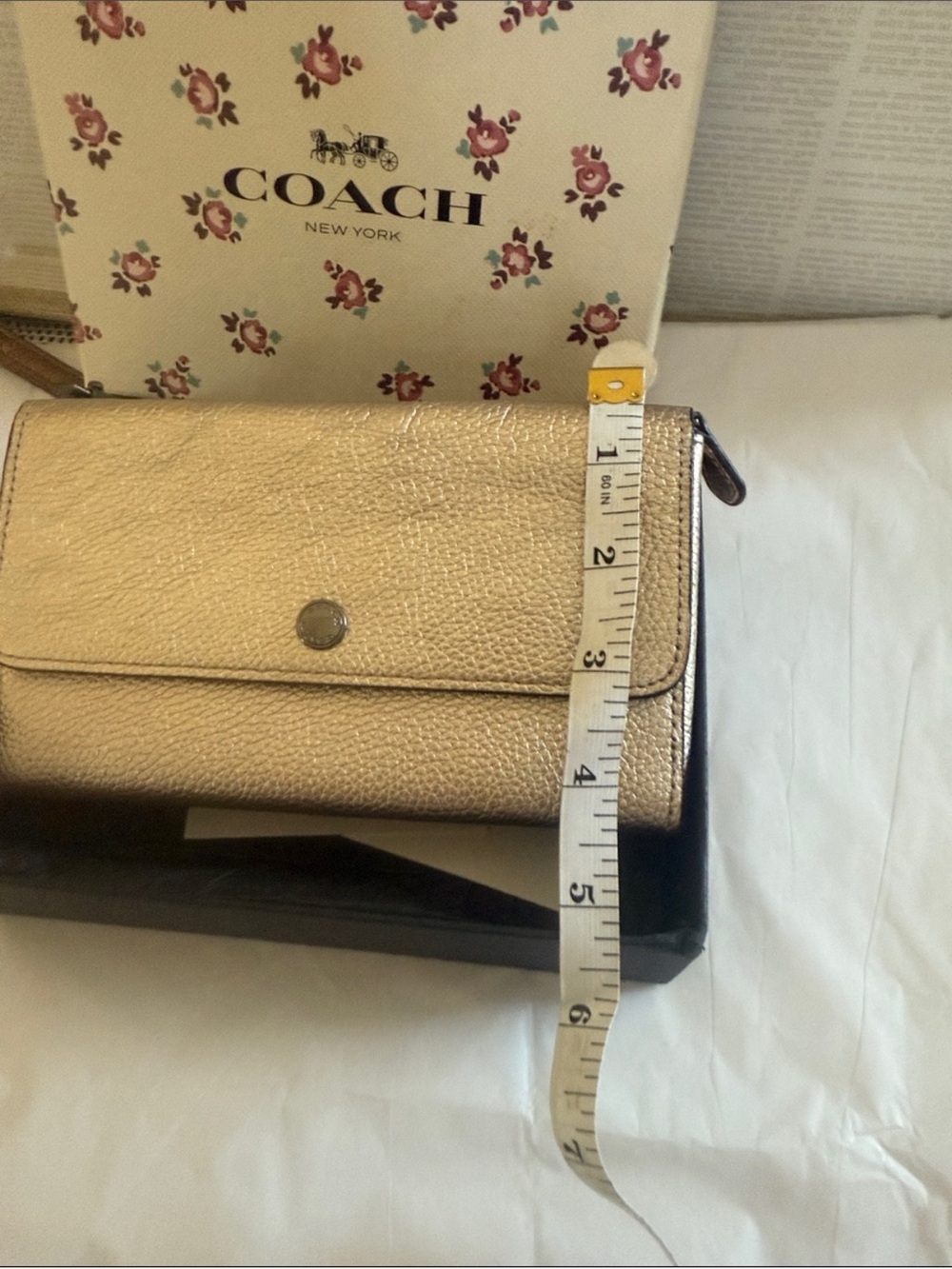 Coach Metallic Leather Triple Small Wristlet - Picture 12 of 12